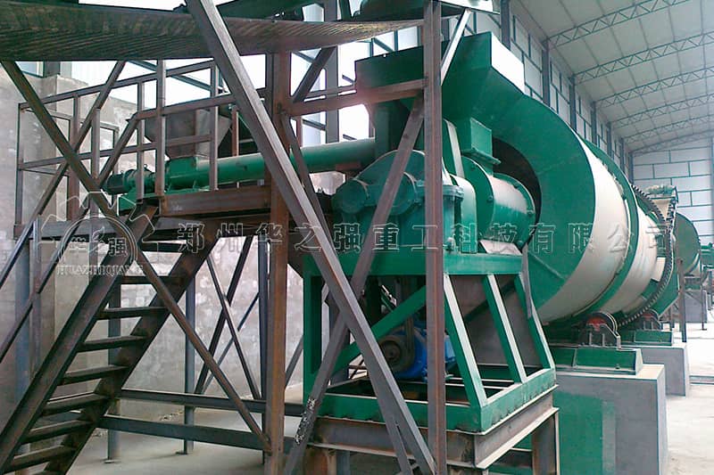 內(nèi)蒙五原有機肥設(shè)備生產(chǎn)線現(xiàn)場