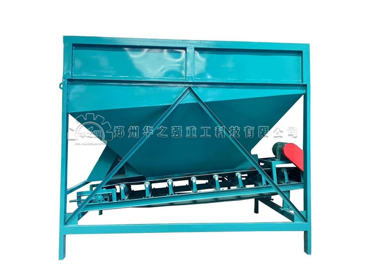 鏟車料倉(cāng).jpg 鏟車料倉(cāng).jpg